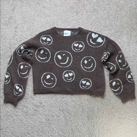 No Comment Sweaters - Brown Distressed Smiley Face Crop-Top Sweater